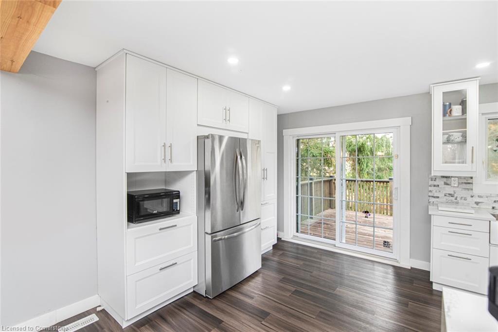 1584 Northshore Drive Property Photo 11
