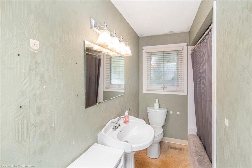 1584 Northshore Drive Property Photo 23