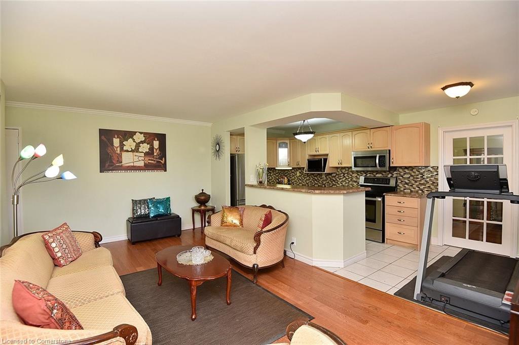 408-851 Queenston Road Property Photo 7