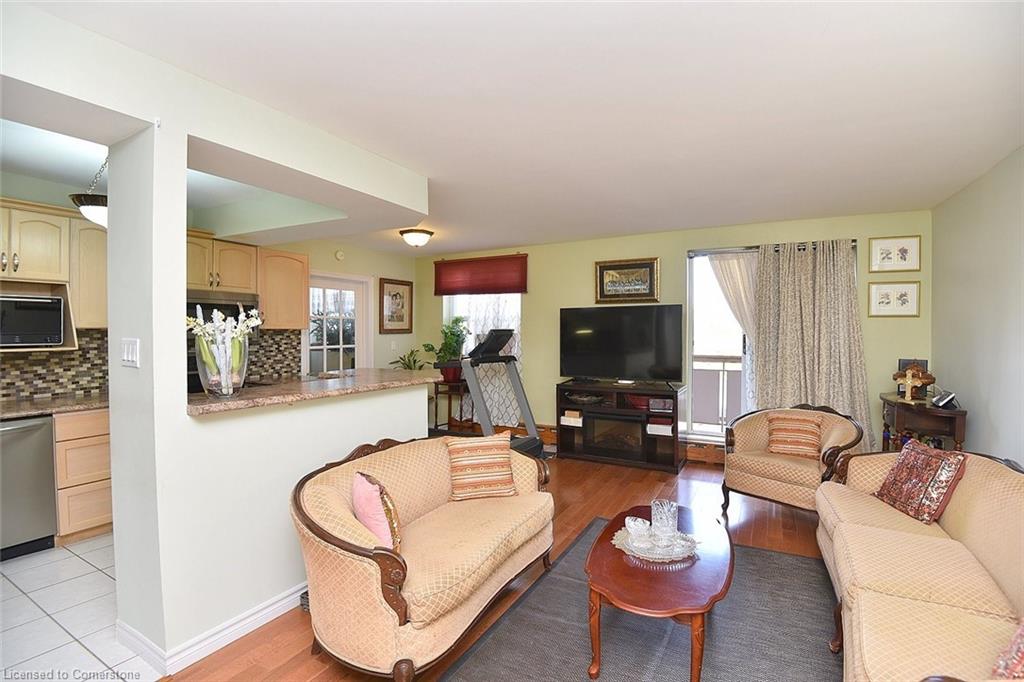 408-851 Queenston Road Property Photo 8