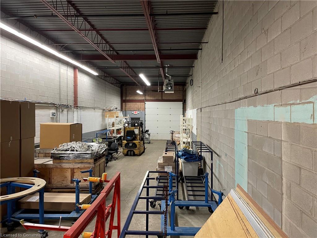 3-5035 North Service Road Property Photo 2