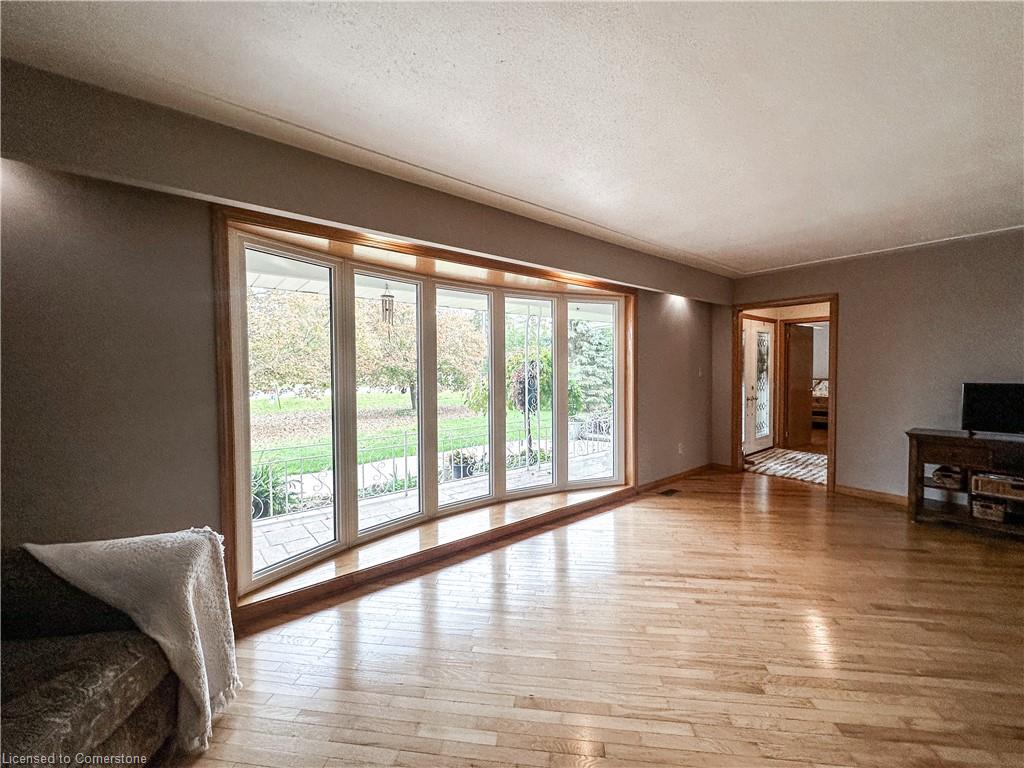 2320 Hendershot Road Property Photo 6
