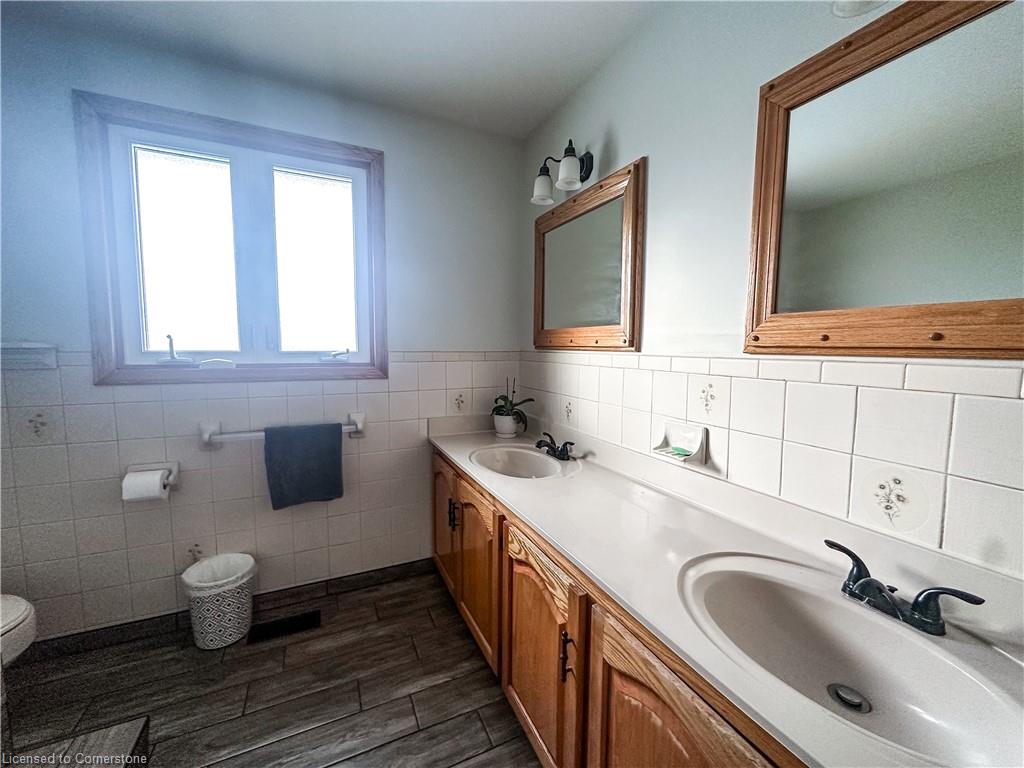 2320 Hendershot Road Property Photo 15