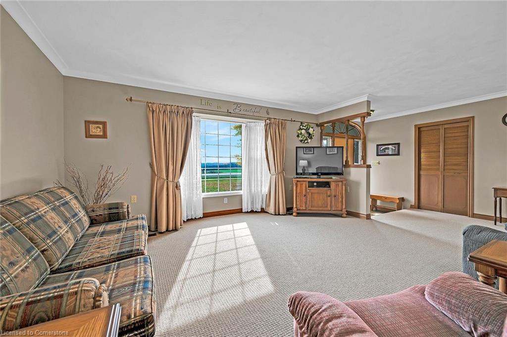 4949 Rainham Road Property Photo 8