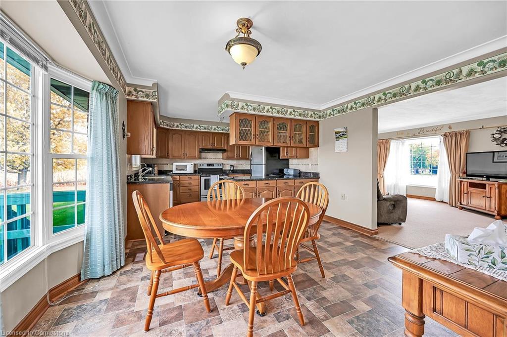 4949 Rainham Road Property Photo 10