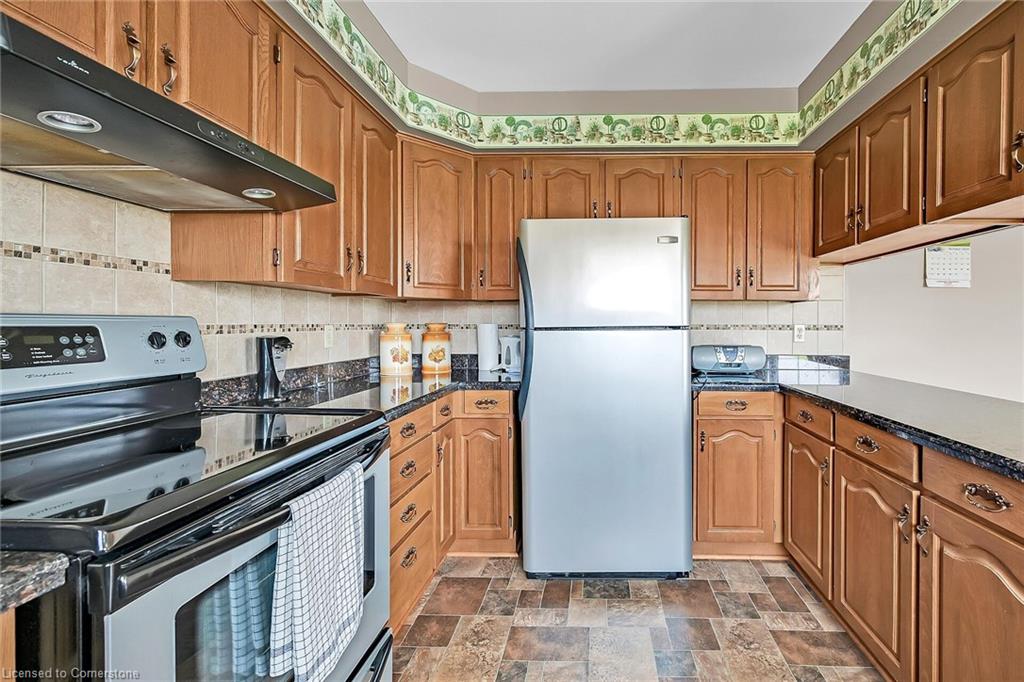 4949 Rainham Road Property Photo 12