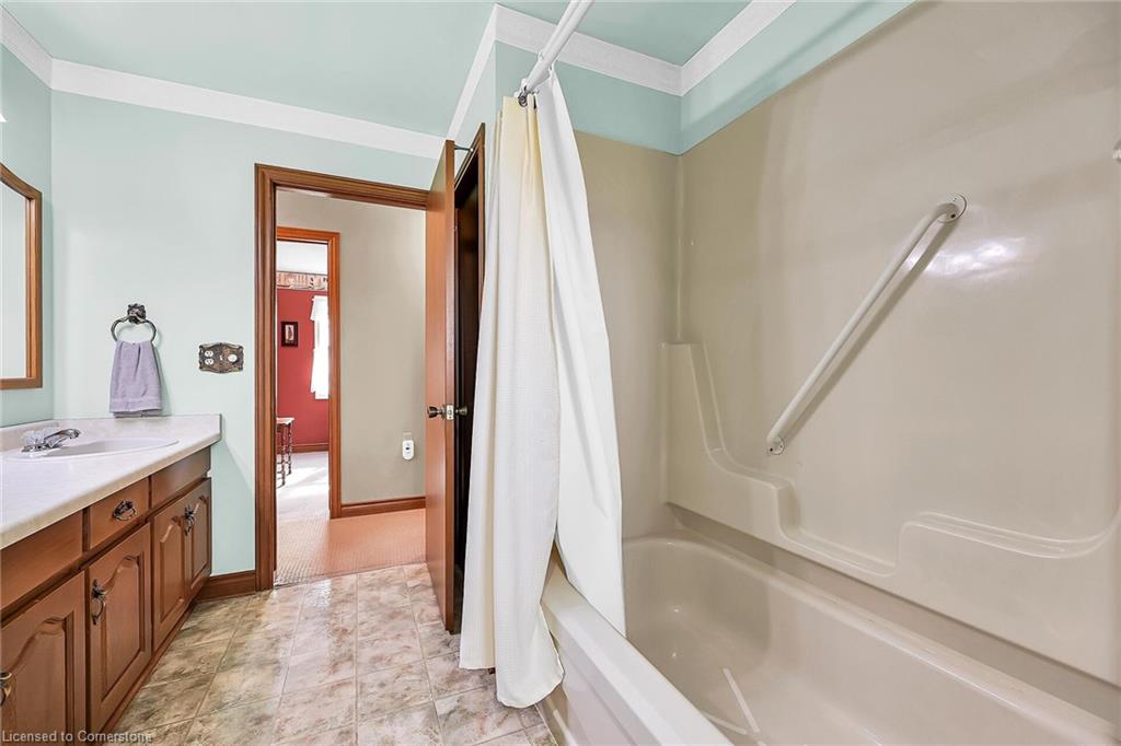 4949 Rainham Road Property Photo 15