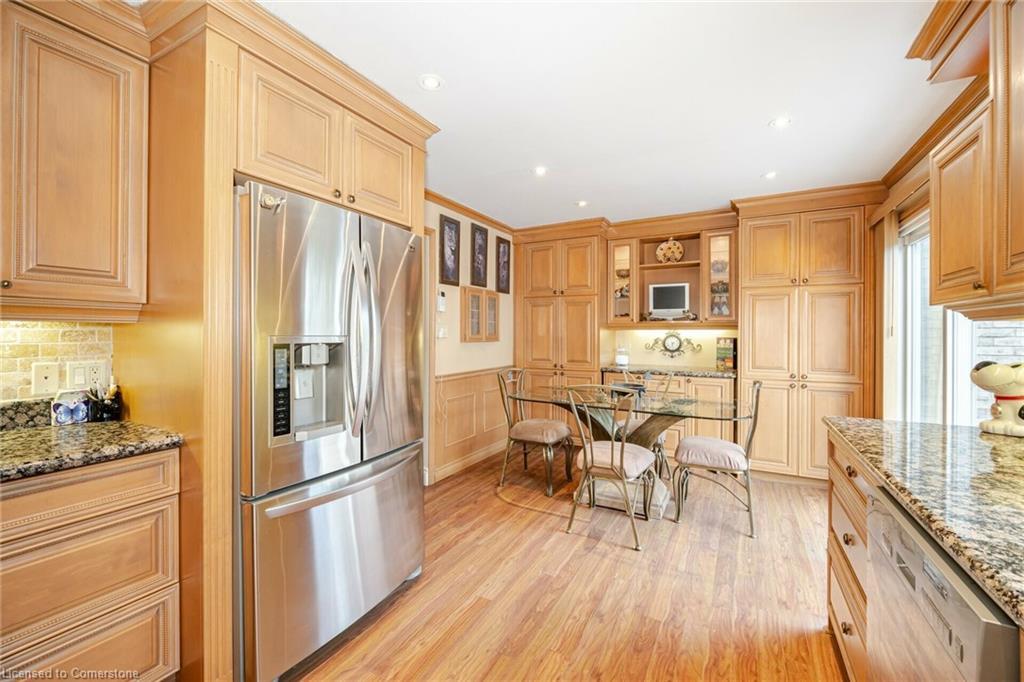 1230 Fleet Street Property Photo 17