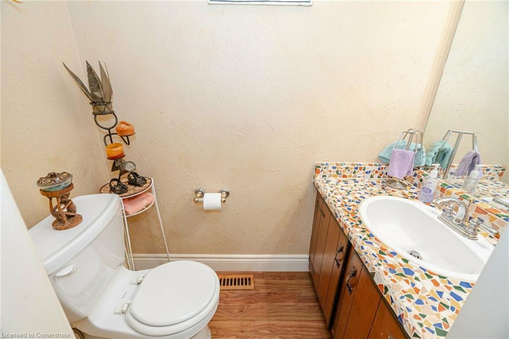 1230 Fleet Street Property Photo 24