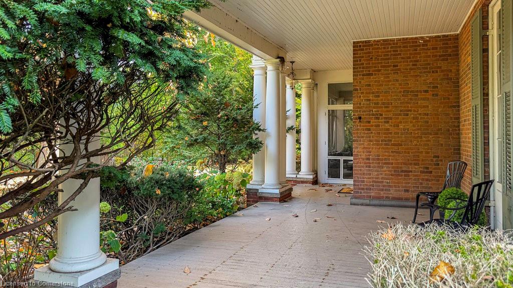 30 South Street W Property Photo 6