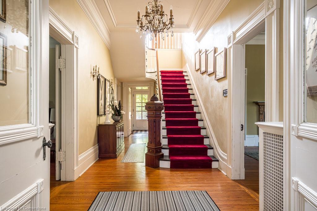 30 South Street W Property Photo 10