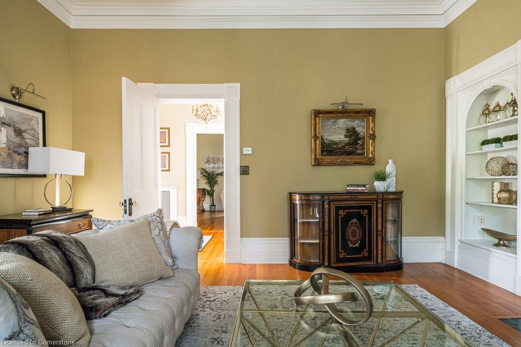30 South Street W Property Photo 11