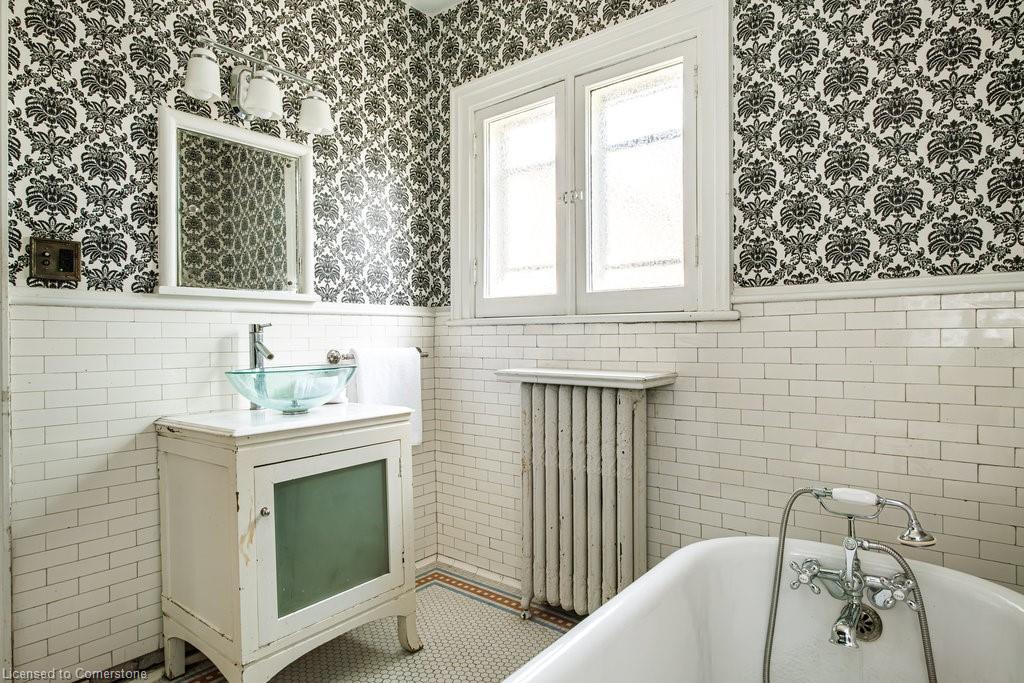 30 South Street W Property Photo 43