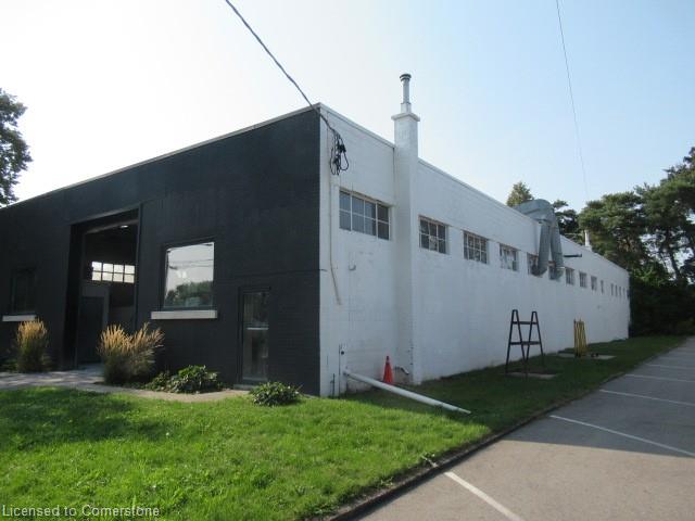 425 Enfield Road Property Photo 23
