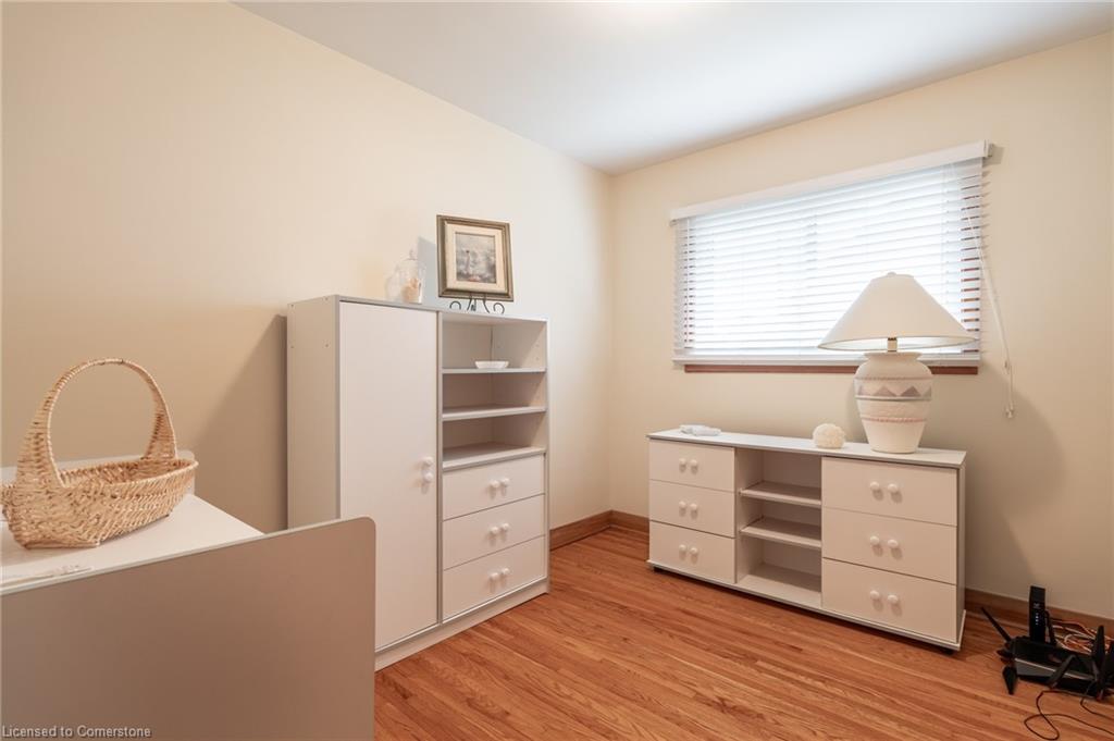 182 West 23rd Street Property Photo 7