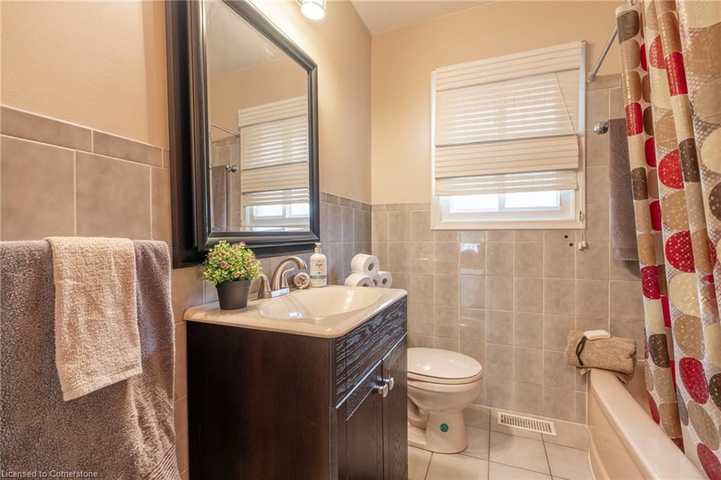 182 West 23rd Street Property Photo 8