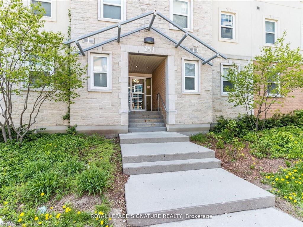 101-253 Lester Street Property Photo 5