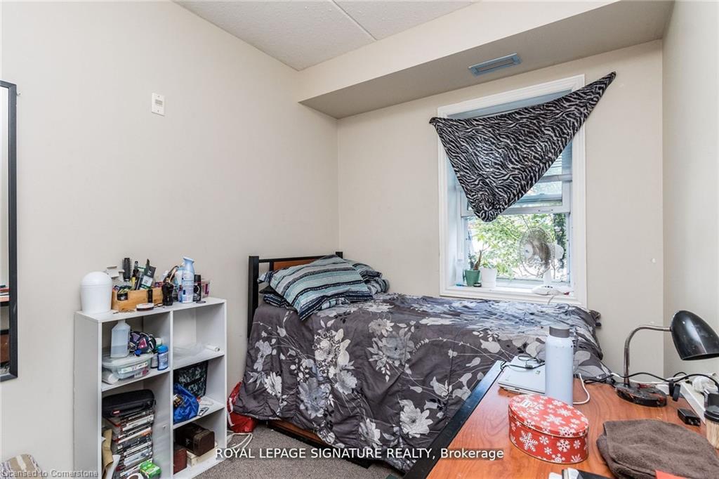 101-253 Lester Street Property Photo 15