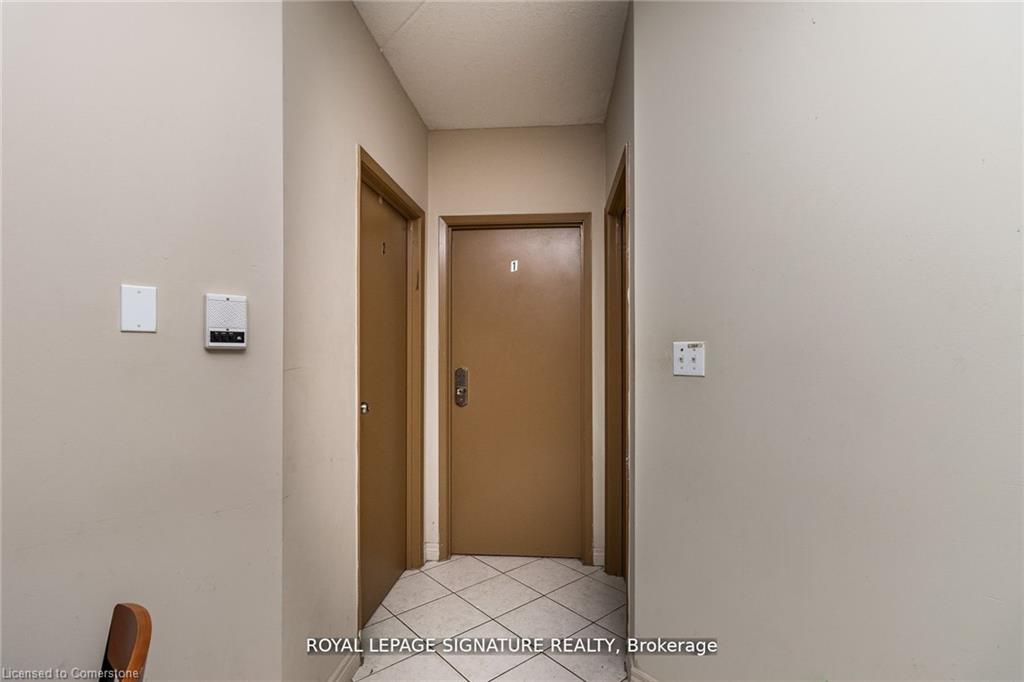 101-253 Lester Street Property Photo 21