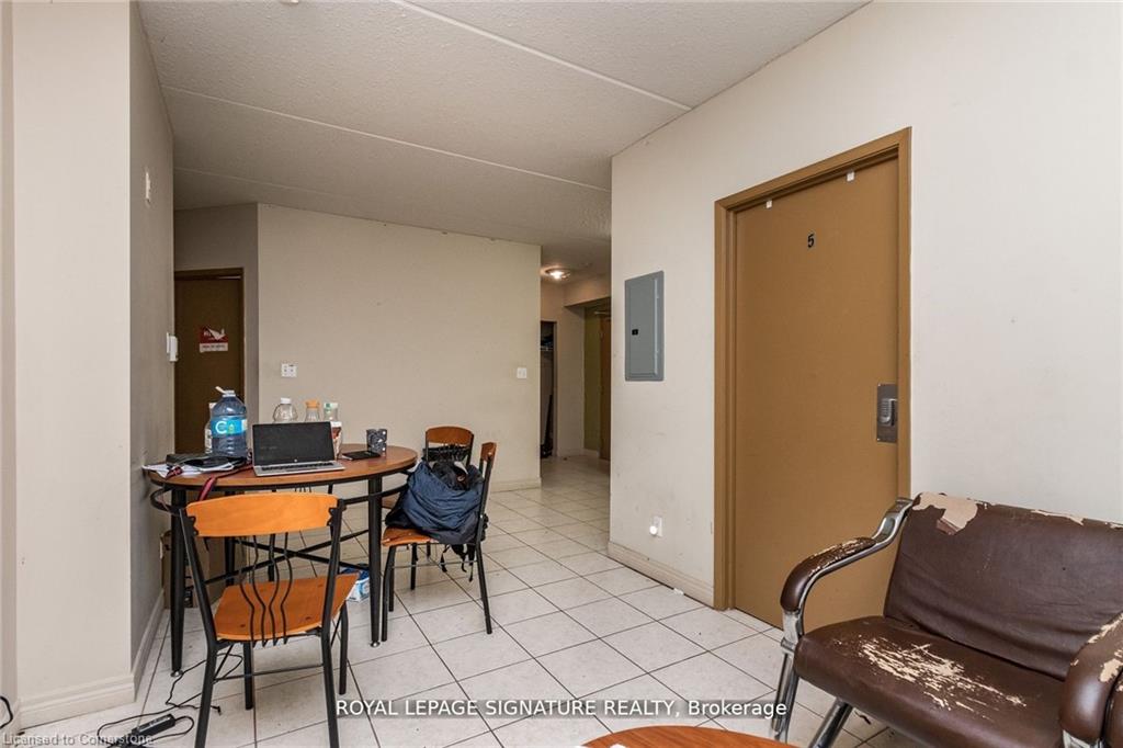 101-253 Lester Street Property Photo 22