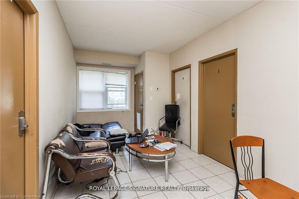 101-253 Lester Street Property Photo 26