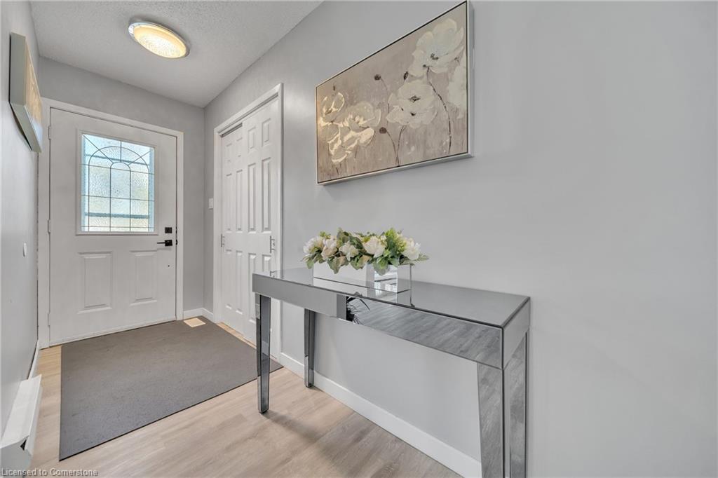 70 Inverlyn Crescent Property Photo 13
