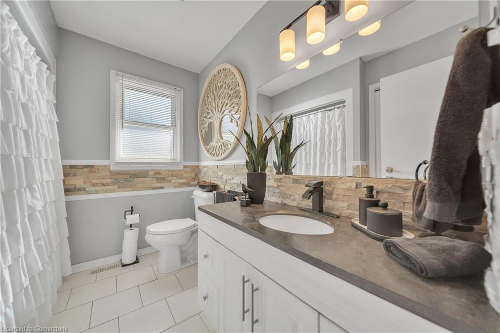 70 Inverlyn Crescent Property Photo 31