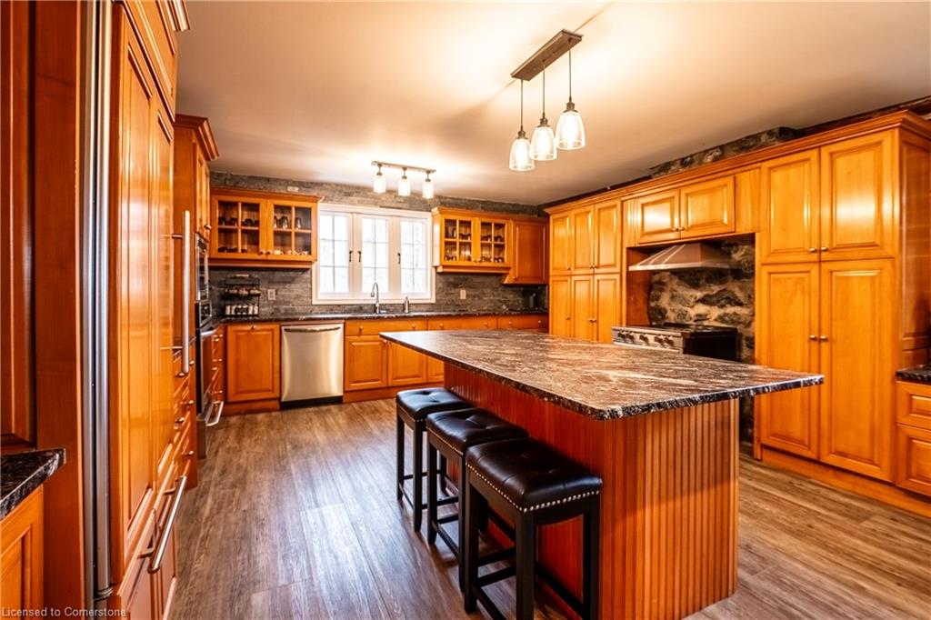 1 Kerr Crescent Property Photo 15