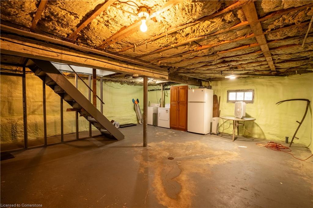 1 Kerr Crescent Property Photo 32