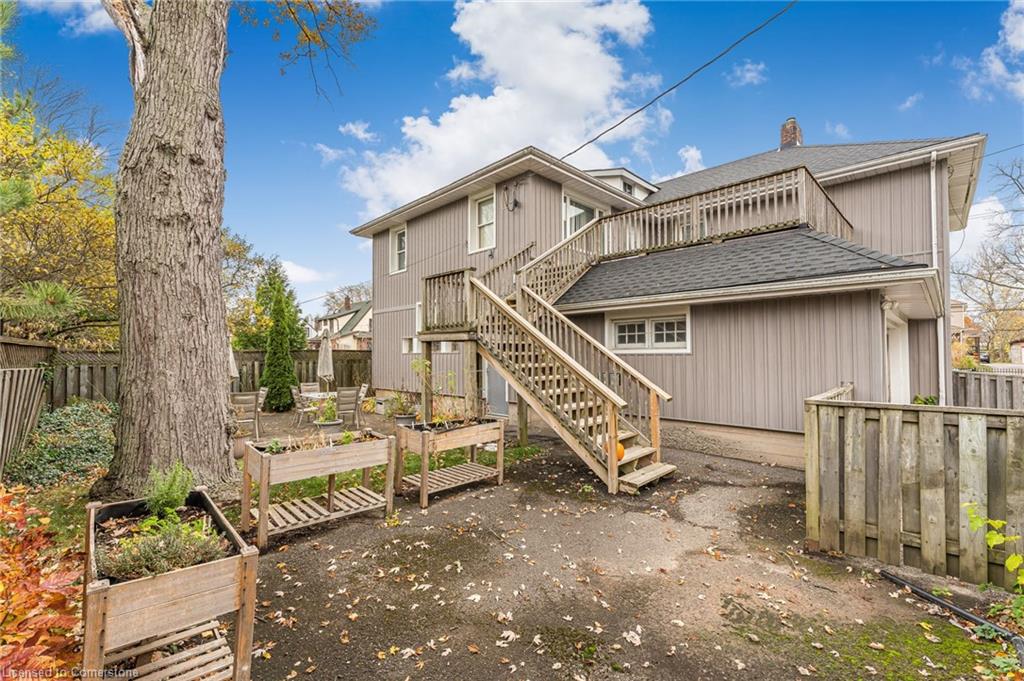 371 Niagara Street Property Photo 6