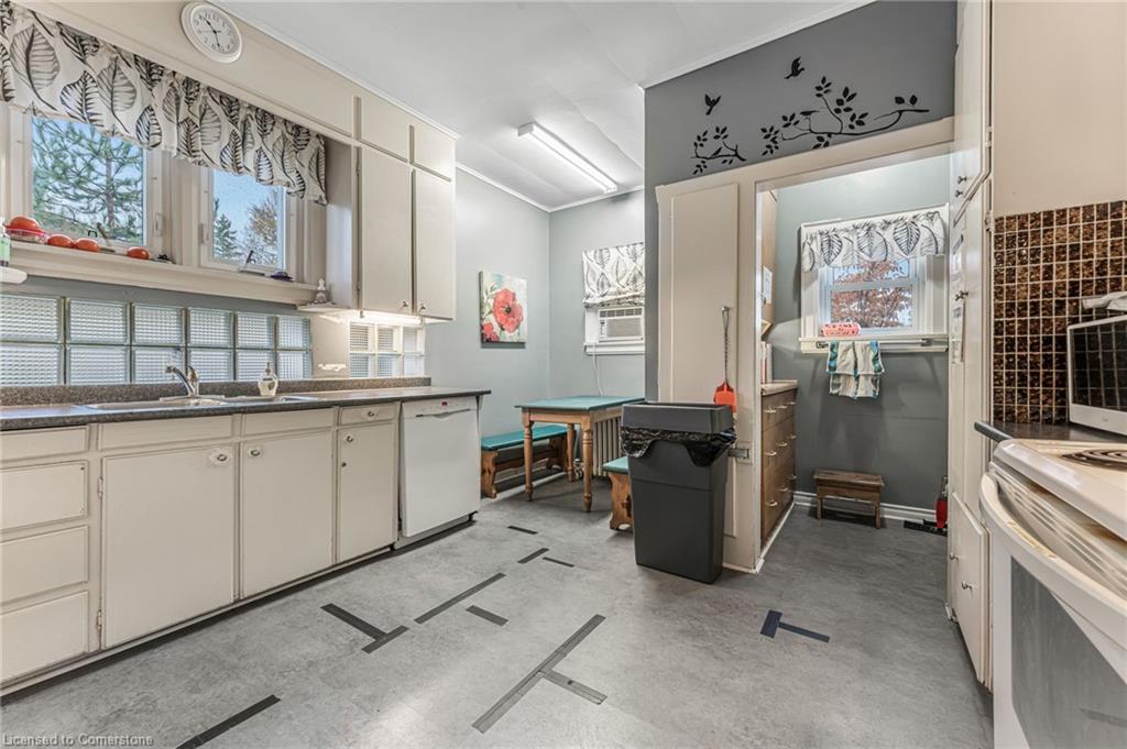 371 Niagara Street Property Photo 15