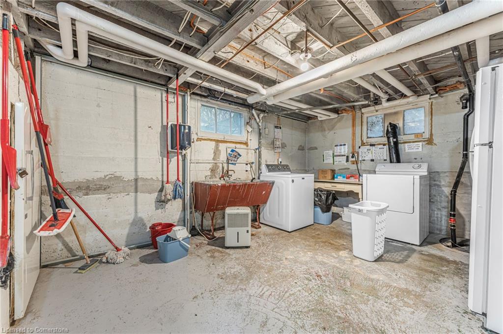 371 Niagara Street Property Photo 38