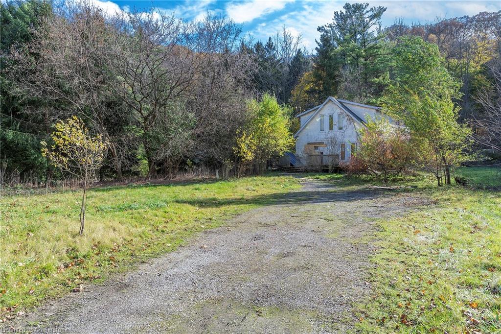 1110 Wilson Street E Property Photo 2