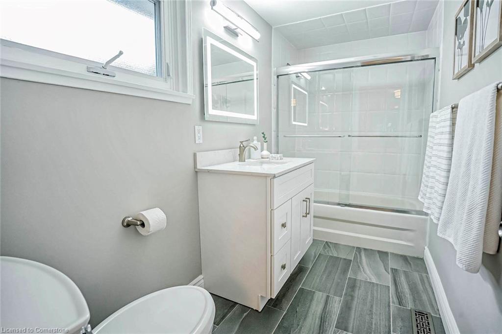 1825 Pattinson Crescent Property Photo 17