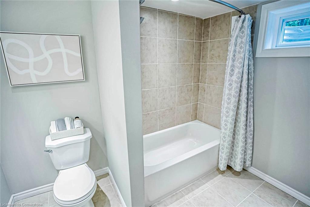 1825 Pattinson Crescent Property Photo 32