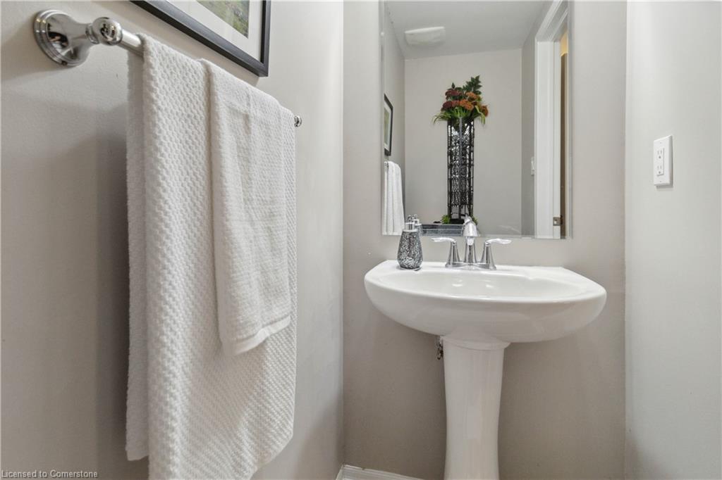 3061 Mistletoe Gardens Property Photo 19