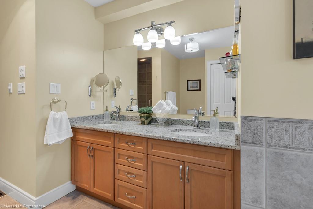 103 Forestway Trail Property Photo 14