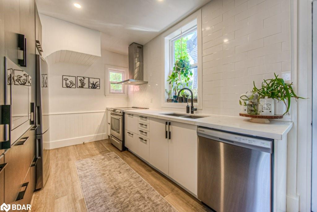 344 Emerald Street N Property Photo 15