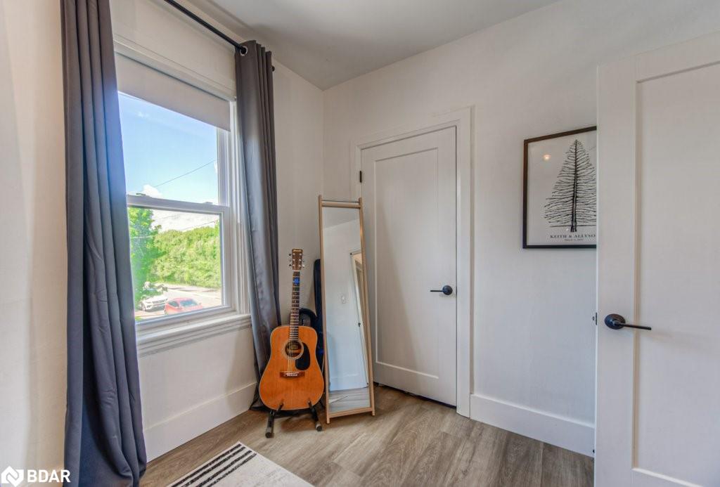 344 Emerald Street N Property Photo 29