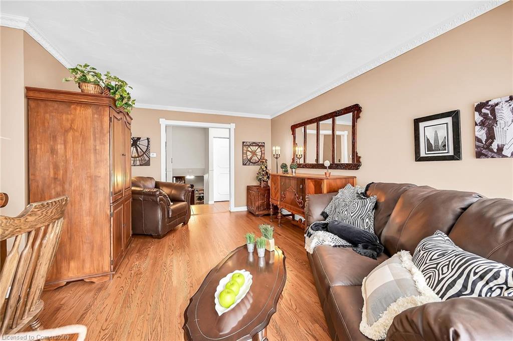 54 Little John Road Property Photo 8