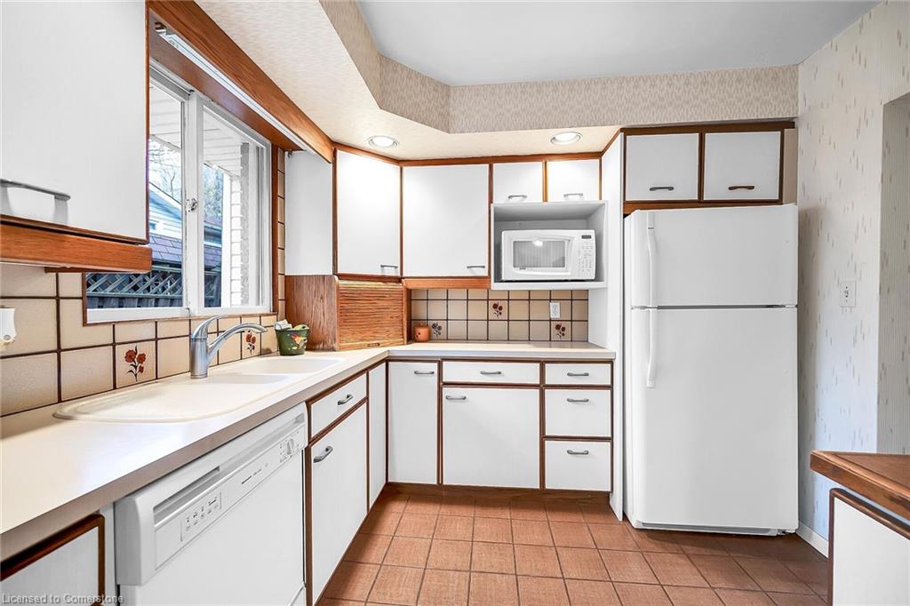 54 Little John Road Property Photo 15