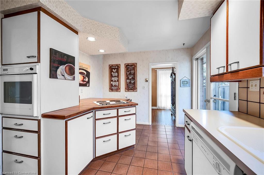 54 Little John Road Property Photo 16