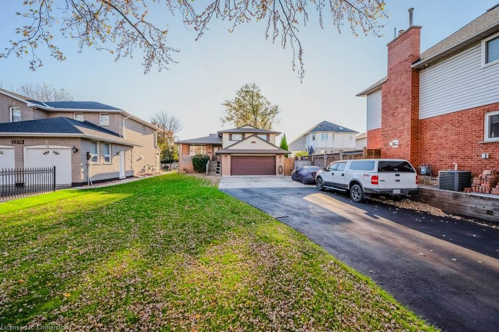 2378 Headon Road Property Photo 2