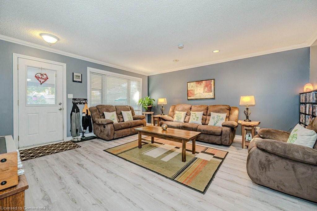 2378 Headon Road Property Photo 24