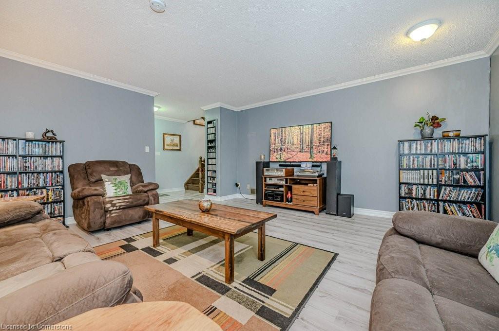 2378 Headon Road Property Photo 25