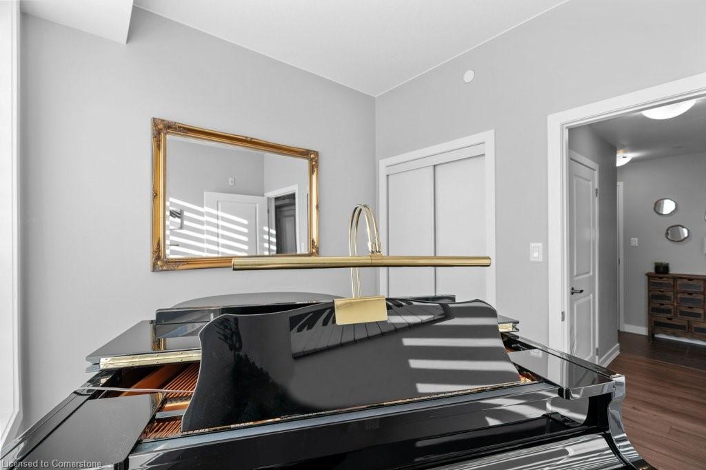 511-125 Shoreview Place Property Photo 8