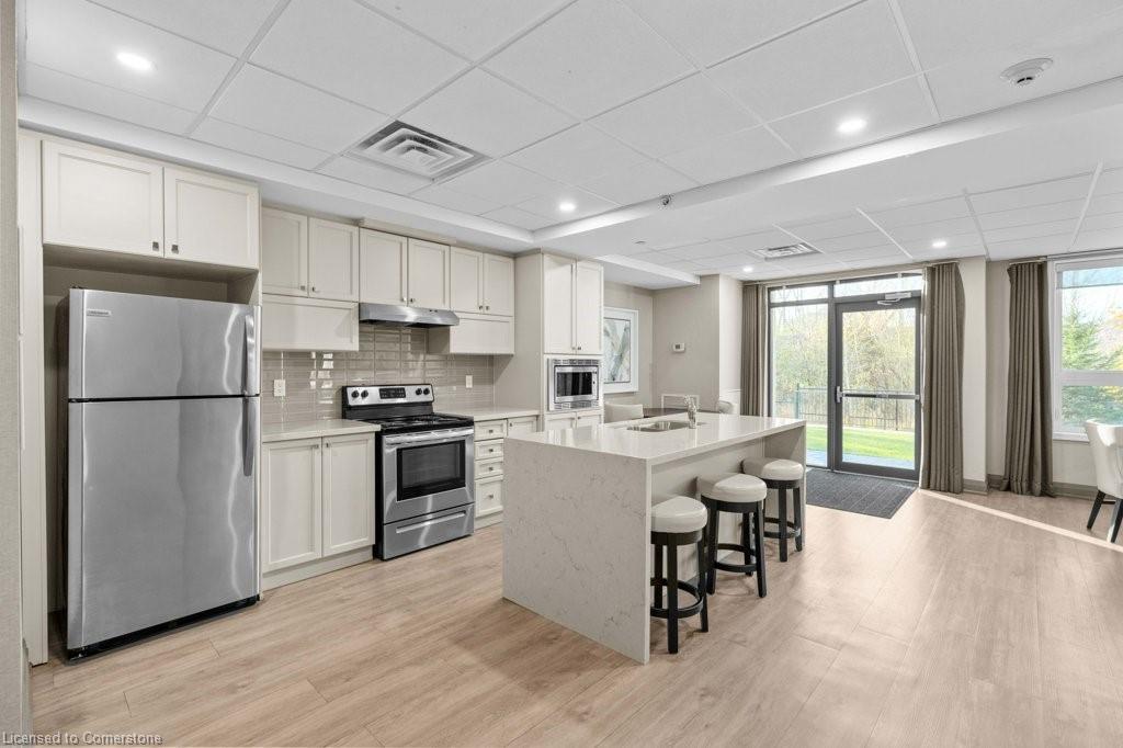 511-125 Shoreview Place Property Photo 23