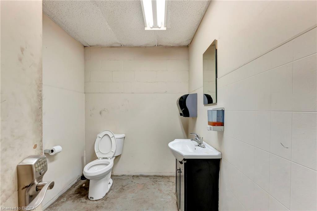 124 Bruce Street Property Photo 42