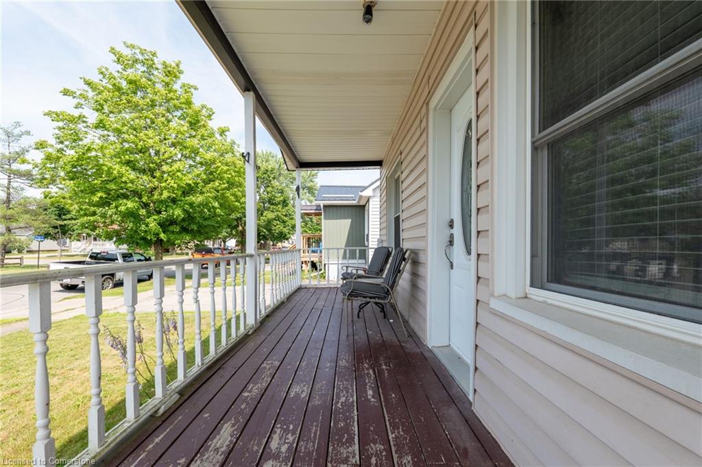 325 Simpson Avenue Property Photo 5