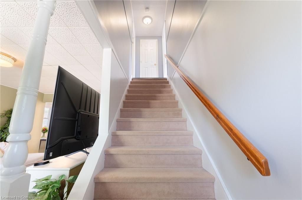 325 Simpson Avenue Property Photo 12